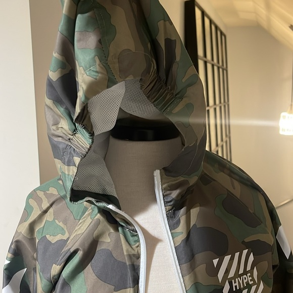 Kidsbox size 14 camp jacket- never worn - Picture 2 of 5